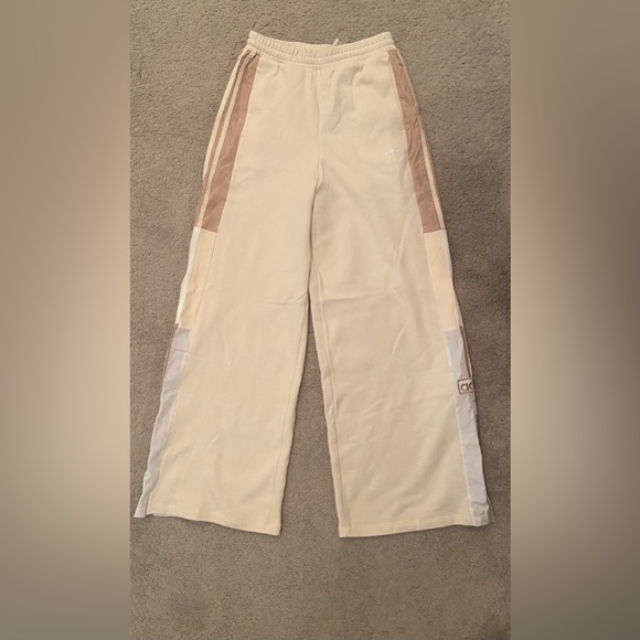 adidas sweatpants - Picture 1 of 2